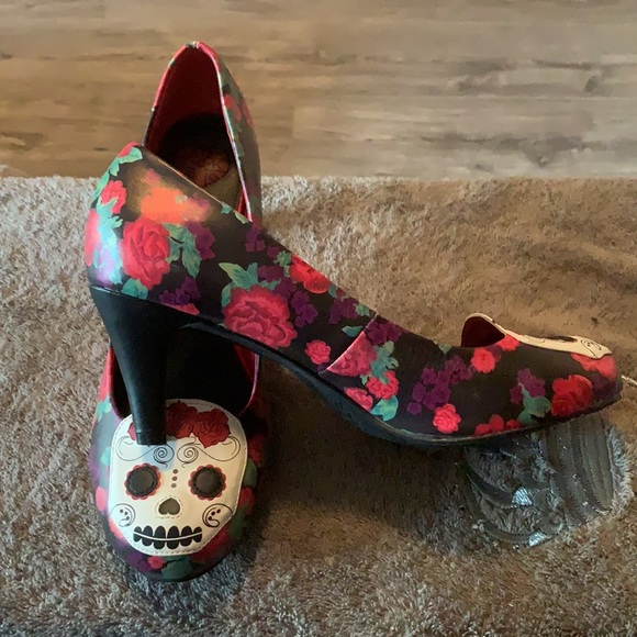 Tuk rockabilly floral heels - Picture 2 of 3